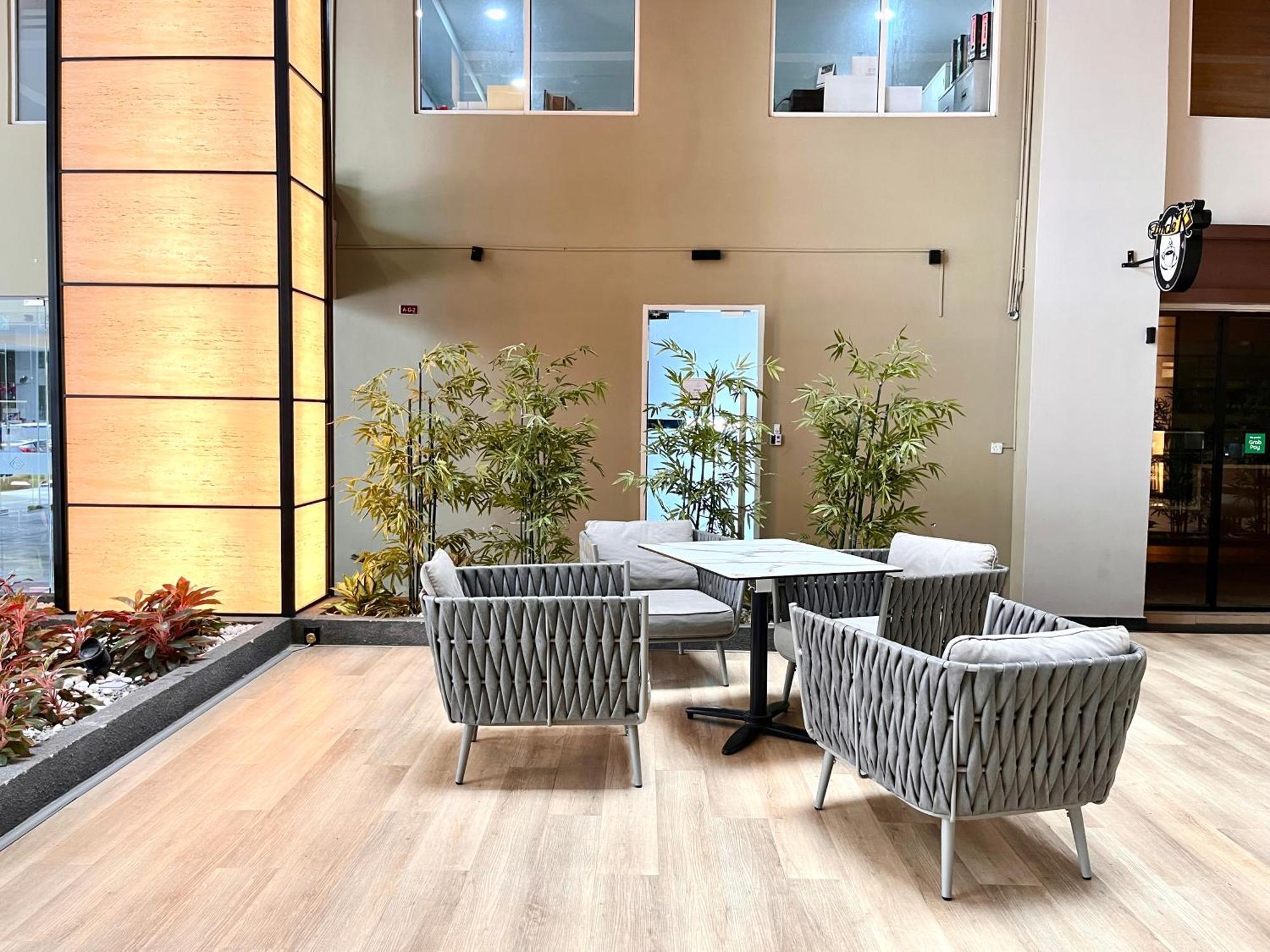 Hillton Apartment